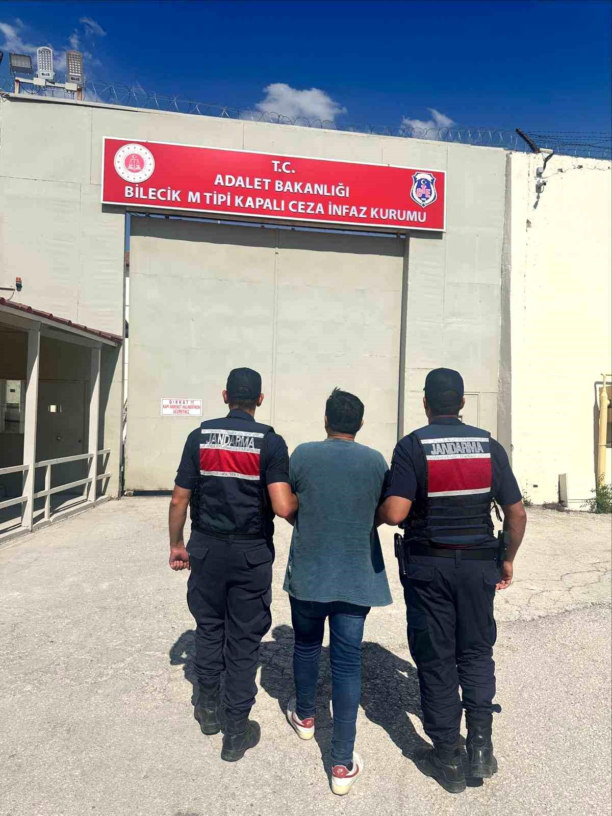 5 yıl 10 ay hapis cezası bulunan şahıs yakalanarak, cezaevine gönderildi