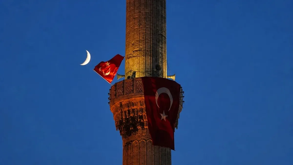 15 Temmuz’da ikinci direniş cephesi camilerdi... FETÖ’nün askerleri halkı, sivilleri imam ve müezzinleri...