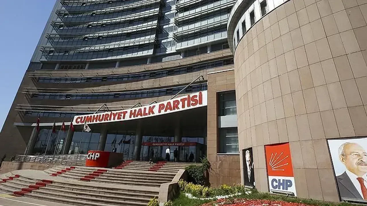 CHP'de büyük temizlik dalgası devam ediyor! Gazeteci Faraç: Yarın 8 il başkanı ihraç edilecek, Ankara ve İzmir il başkanlıklarına atama yapılacak