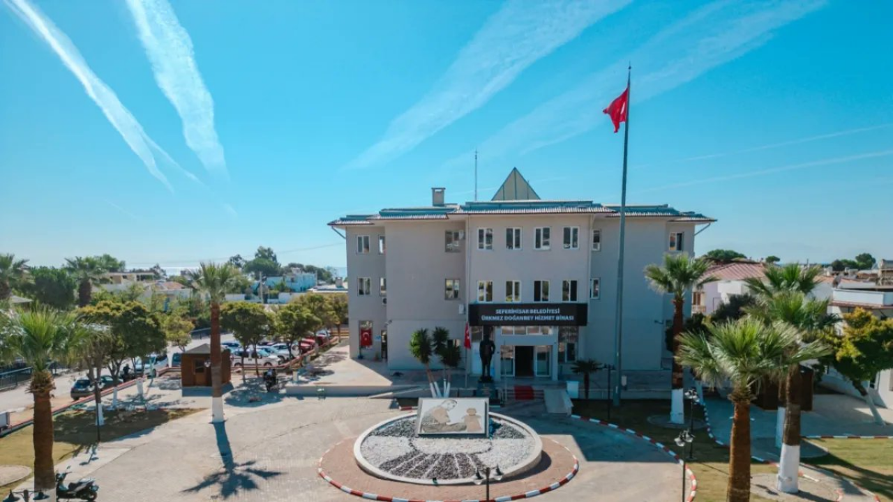 Seferihisar Belediyesine yönelik rüşvet operasyonunda 1 zanlı daha gözaltına alındı