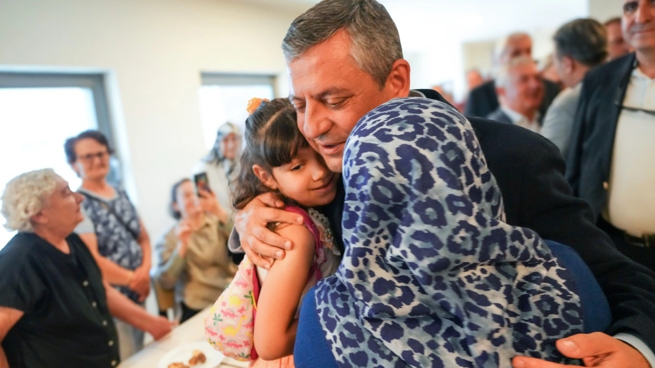 Özgür Özel Bilecik'te yurttaşlarla bir araya geldi