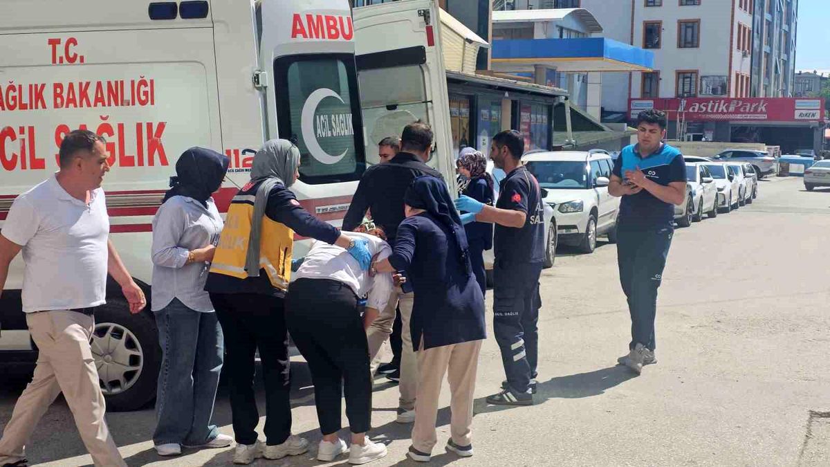 Elazığ'da Four Points By Sheraton Otel'de yangın: 10 kişi dumandan etkilendi