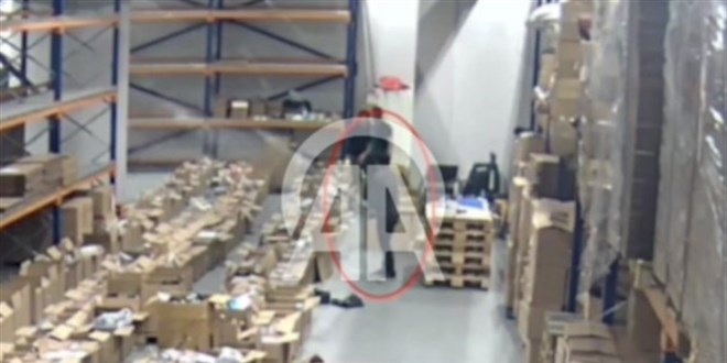Gümrük deposundan ürün çalan memurlara 5 yıl hapis istemi