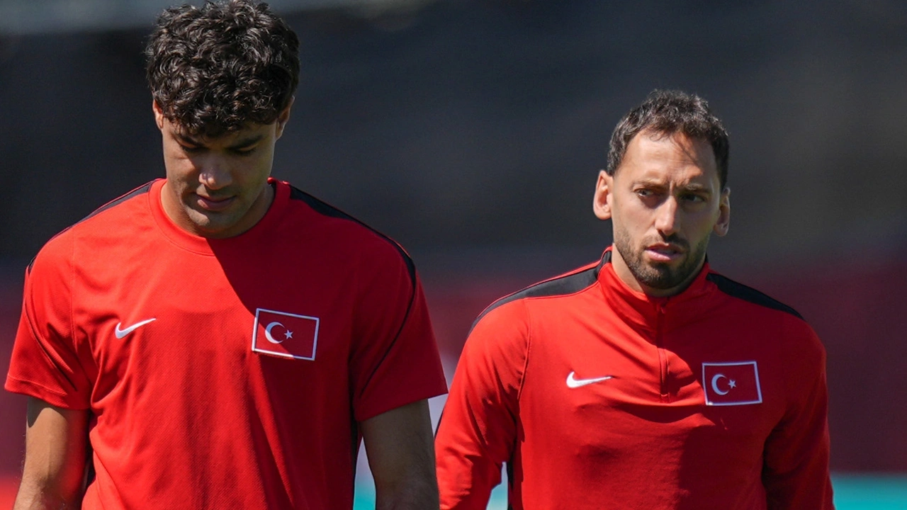 Hakan Çalhanoğlu defteri resmen kapandı