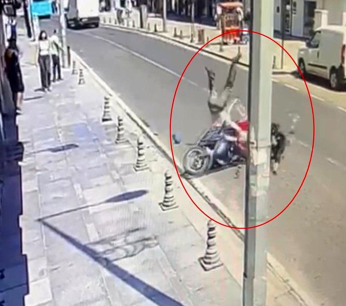 Tekirdağ'da yayanın dikkatsizliği kazayla sonuçlandı: 2 yaralı