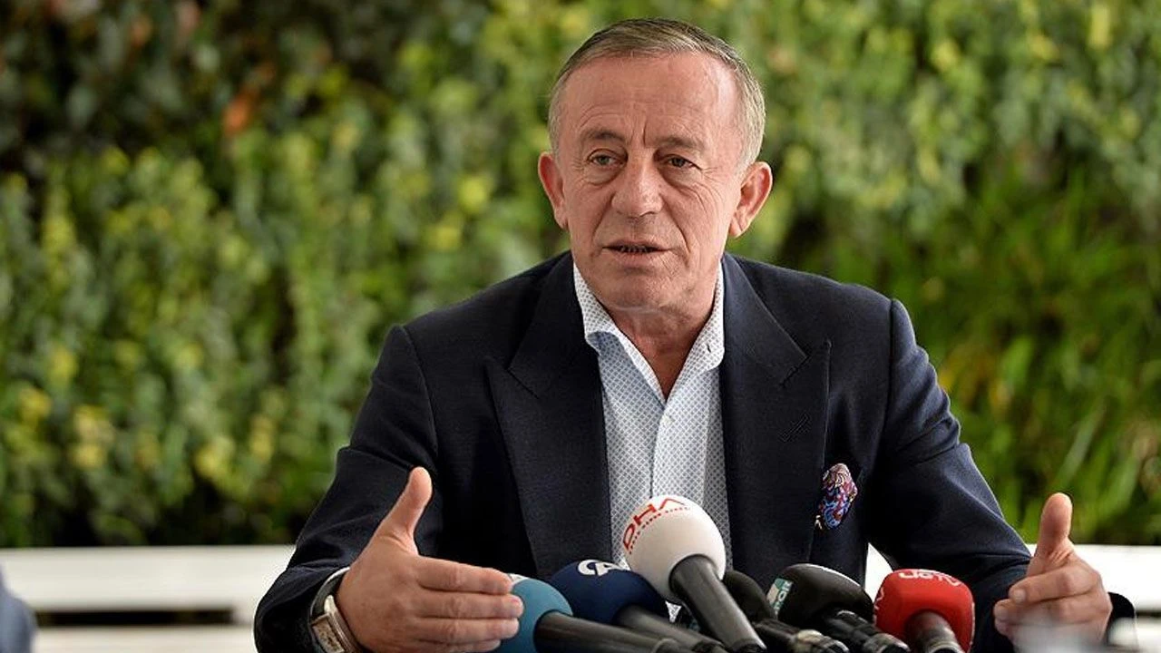 Ali Ağaoğlu 72 yaşında yeniden baba oluyor! Anne adayıyla ilgili detay dikkat çekti