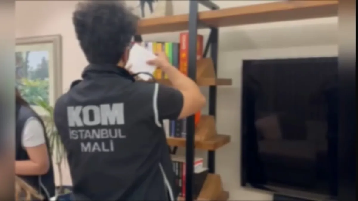 SON DAKİKA | Haluk Levent dolandırıcılıktan gözaltına alınmıştı! AHBAP derneğine operasyonun görüntüleri ortaya çıktı