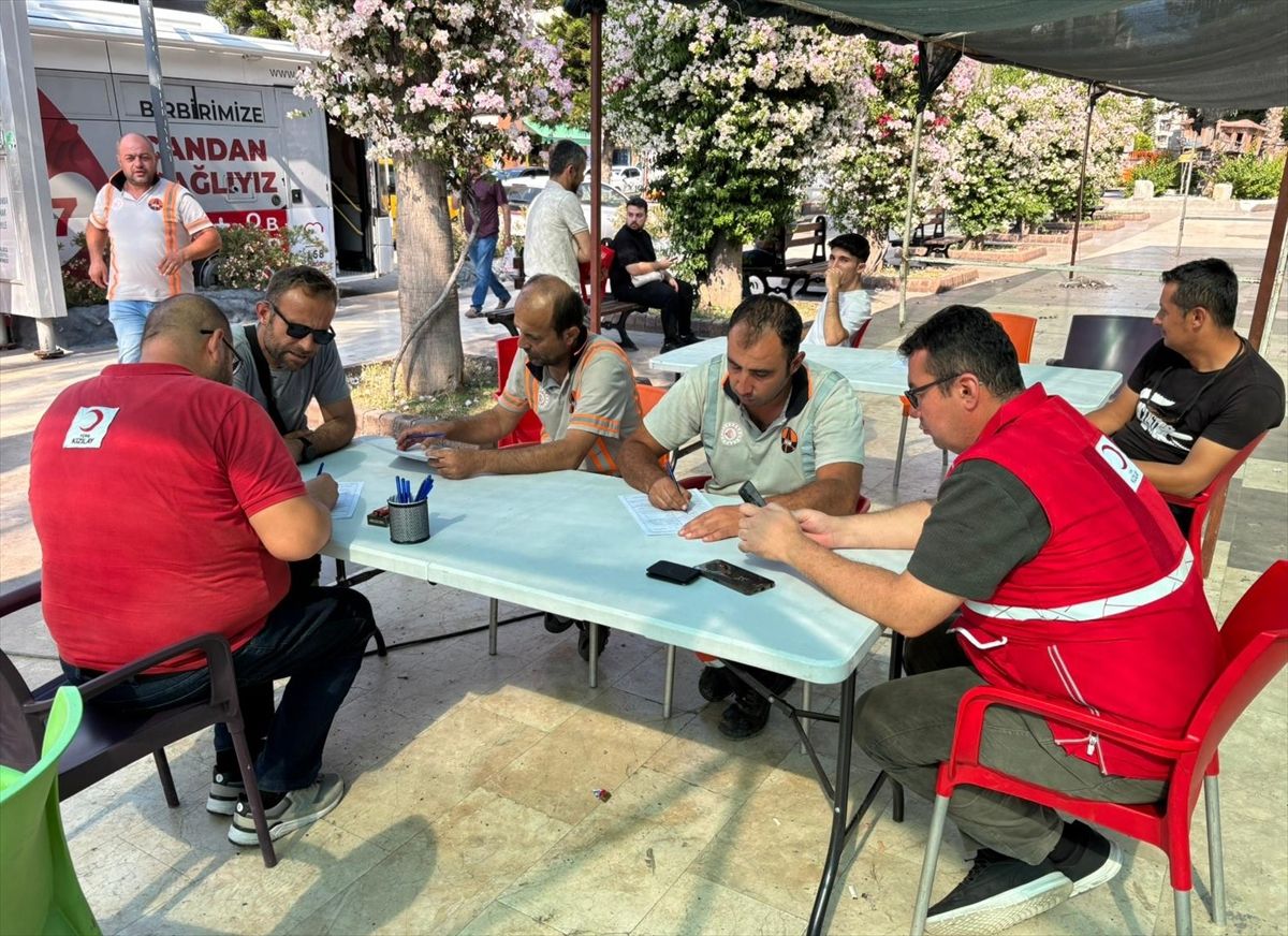Kızılay, Kumluca'da kan bağışı toplamaya başladı