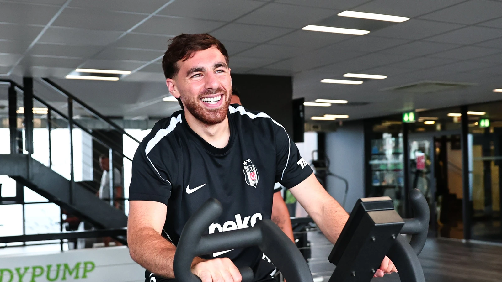 Beşiktaş'ta kaptan Orkun Kökçü, Slovakya kampına katıldı