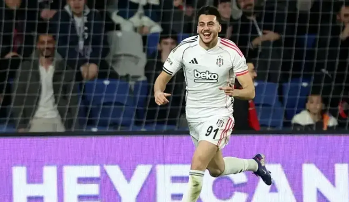 Beşiktaş'ta Mustafa Hekimoğlu'na iki talip! Kiralık gidecek