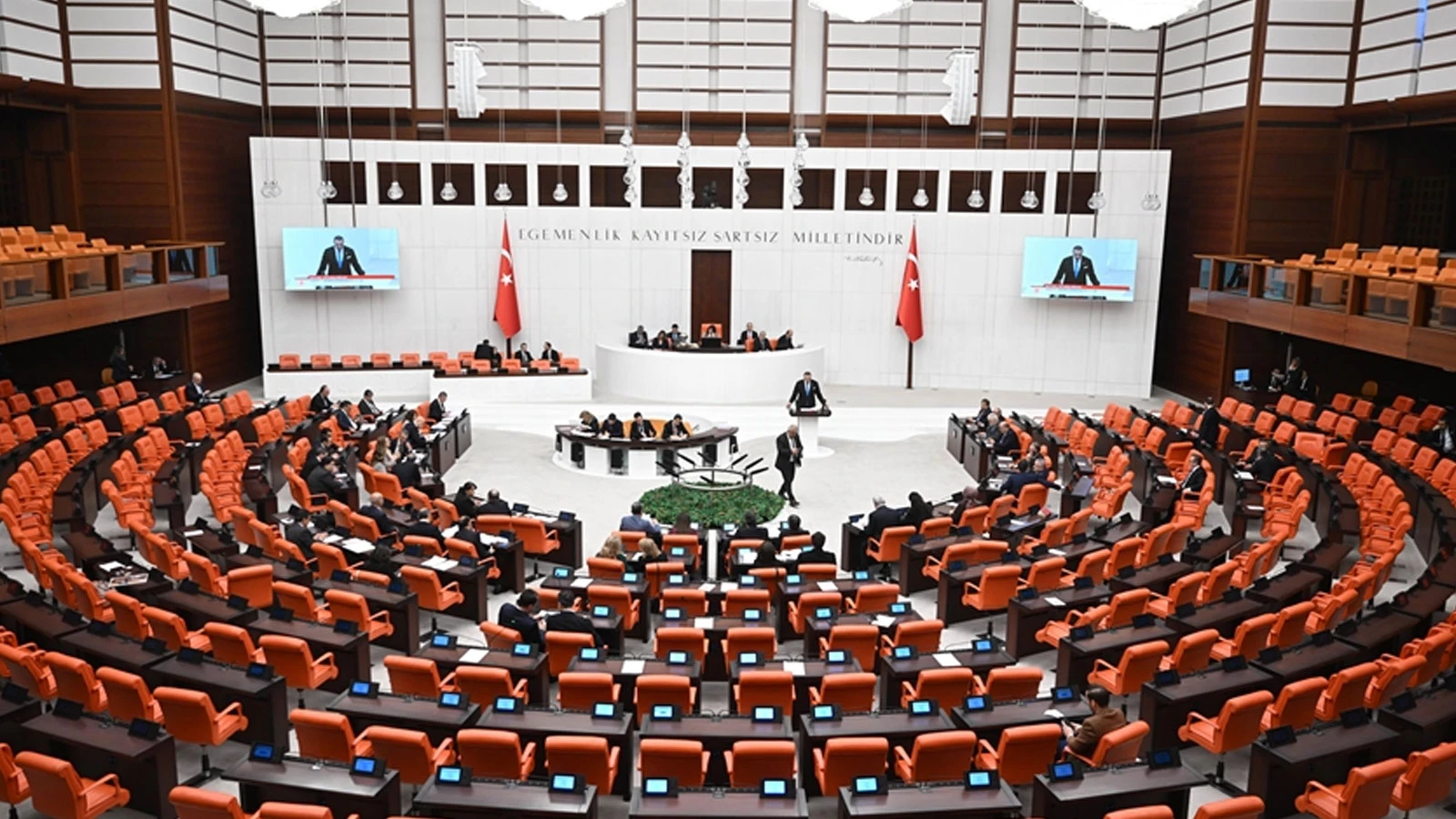 Tarım ve ormana yönelik düzenlemeleri de içeren kanun teklifi TBMM Genel Kurulunda