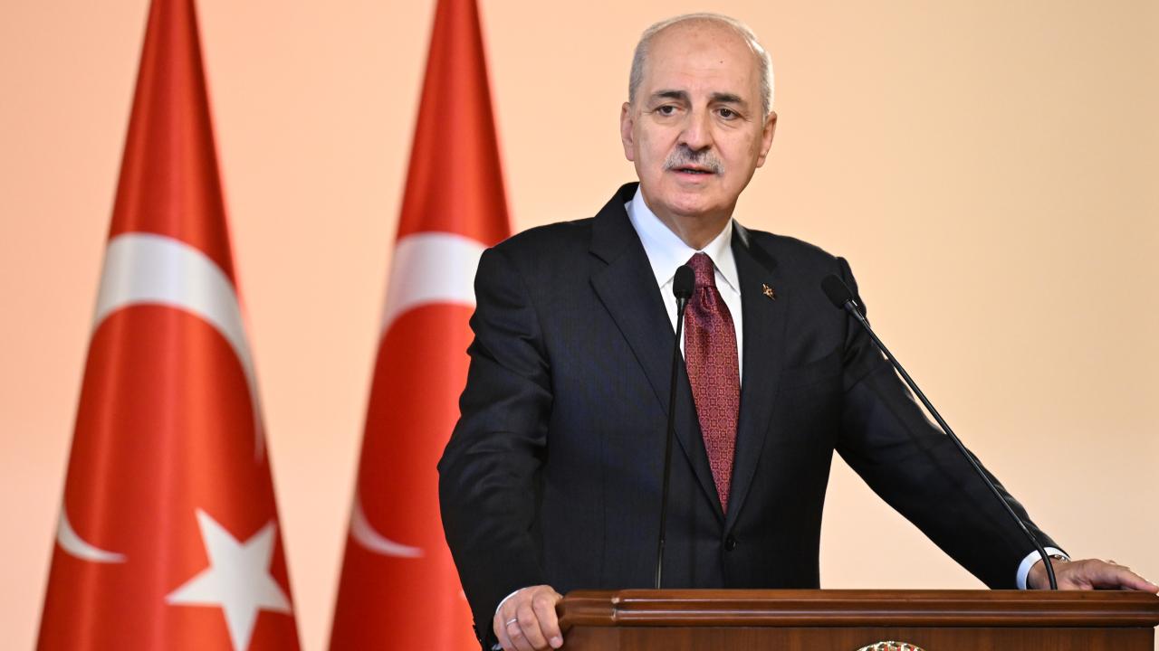 Numan Kurtulmuş: Milletimiz darbeler geleneğini tarihin çöplüğüne attı