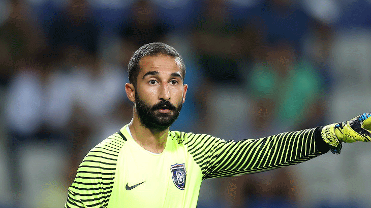 Başakşehir, Volkan Babacan'ın sözleşmesini 1 yıl uzattığını açıkladı