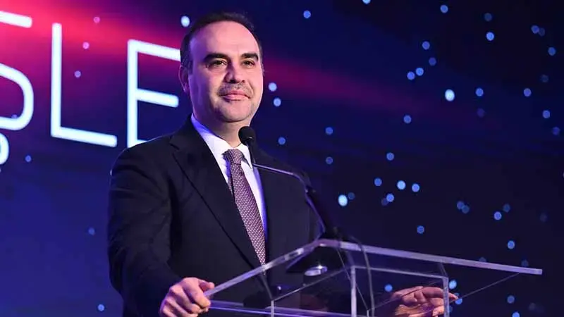 Bakan Kacır: Sefer kapsamında oşinografi, biyoloji, kimya, atmosfer çalışmaları, meteoroloji, jeodezi ve uydu sistemleri alanlarında toplam 12 farklı bilimsel proje ve çalışma hayata geçirilecek