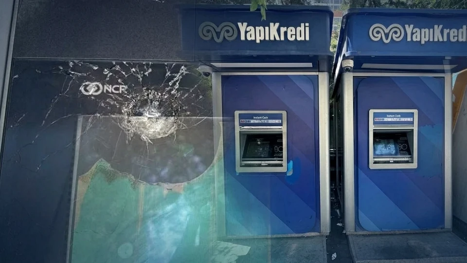 Peş peşe silahlı saldırılar: Diyarbakır'da Yapı Kredi ATM'sine silahlı saldırı | GÜNDEM HABERLERİ