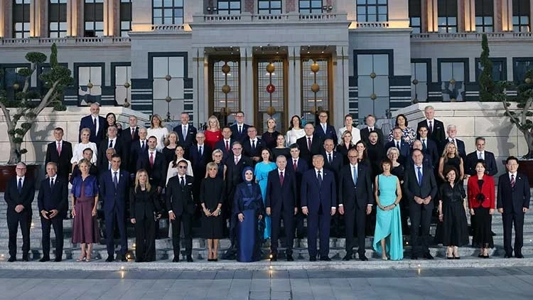 Beştepe'de tarihi 'NATO' resepsiyonu! Erdoğan çifti liderleri karşıladı