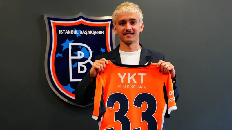 Başakşehir'den flaş transfer! 3 yıllık sözleşme imzalandı