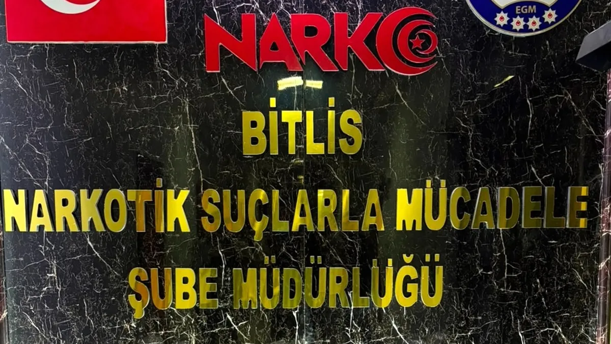 Bitlis'te 8 kilo 100 gram skunk operasyonu