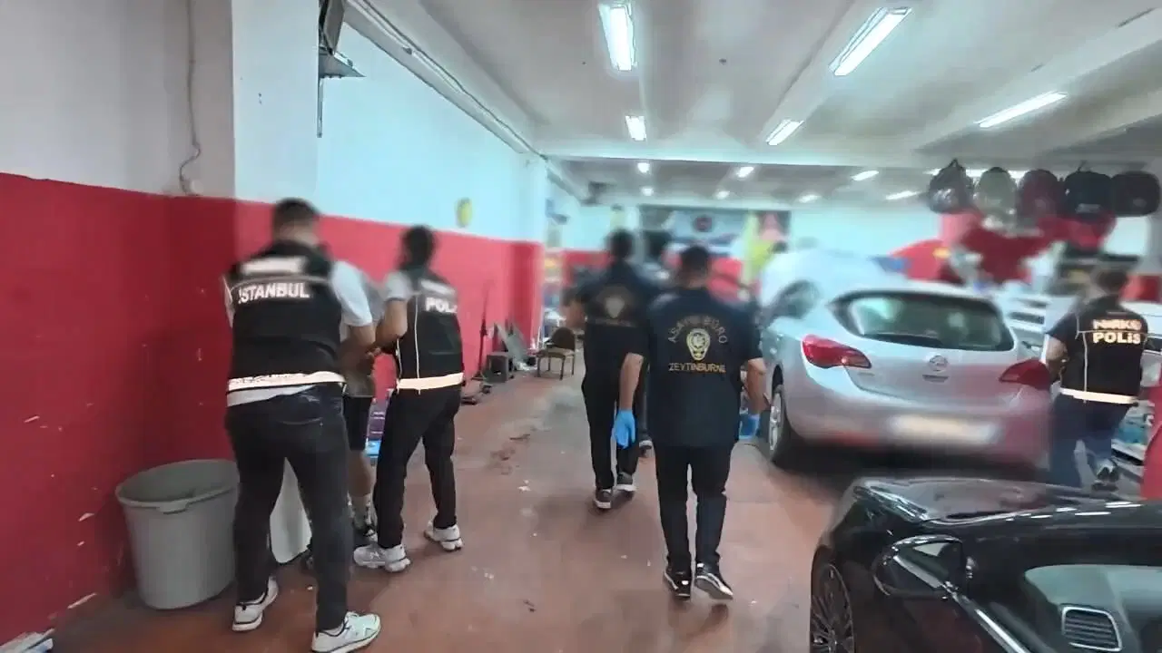 Zeytinburnu'nda operasyon: 115 kilo uyuşturucu ham maddesi ele geçirildi