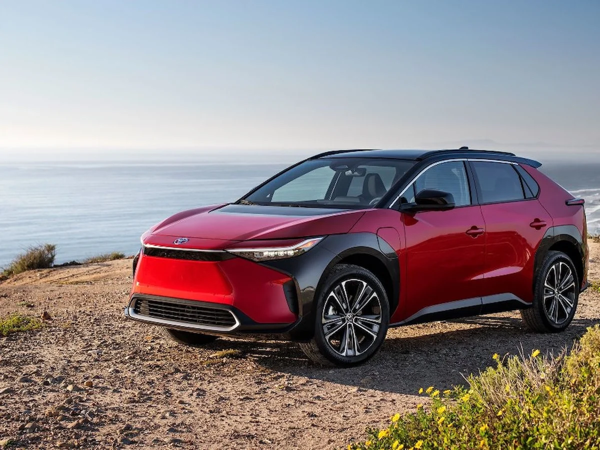 Toyota'dan büyük adım: Elektrikli otomobillere manuel vites geliyor