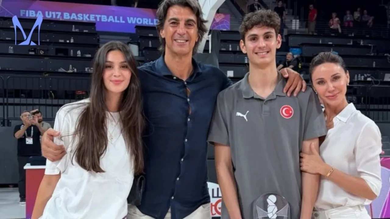 Demet Şener ve İbrahim Kutluay 8 yıl aranın ardından aile tatilinde! Çocukları için barışmışlardı