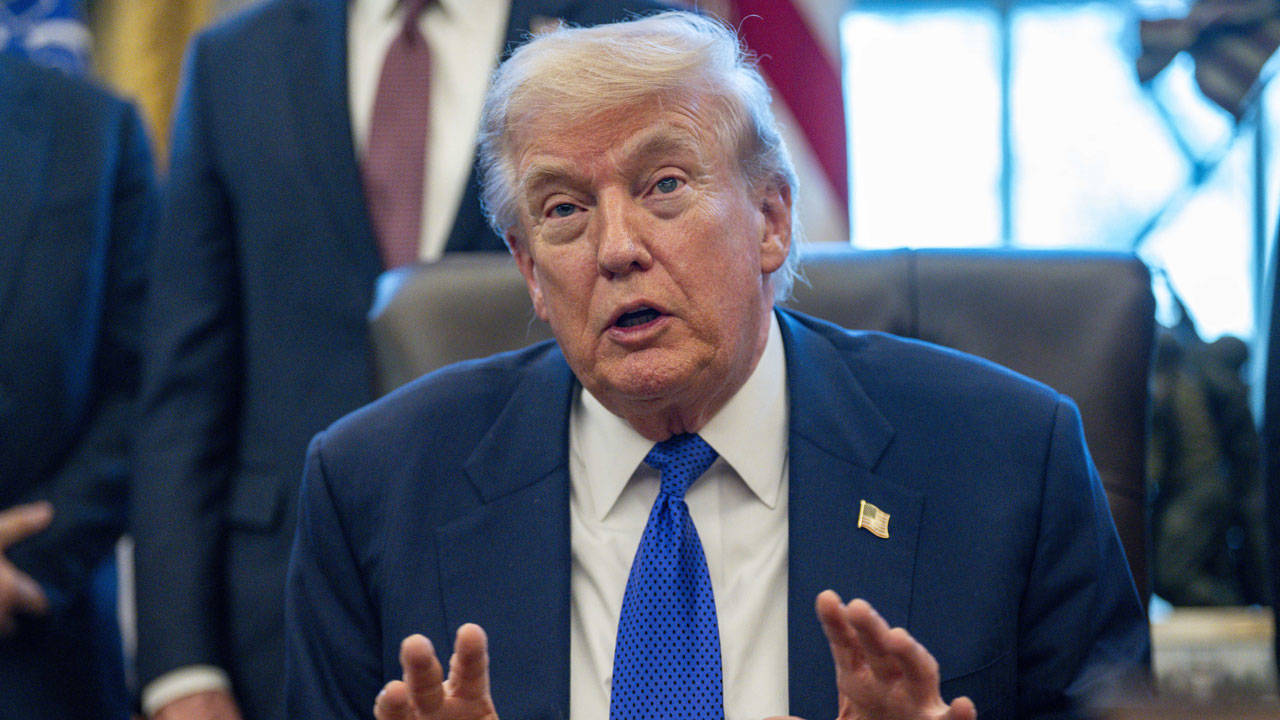 Trump'tan yeni İran iddiası: Anlaşma yarın imzalanıyor, Hürmüz Boğazı açılacak