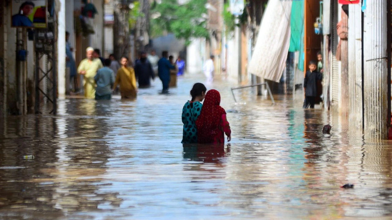 Pakistan'da şiddetli yağışlar: 11 ölü, 27 yaralı