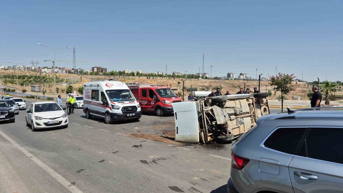 Adıyaman'da Otomobil Takla Attı: 1 Yaralı