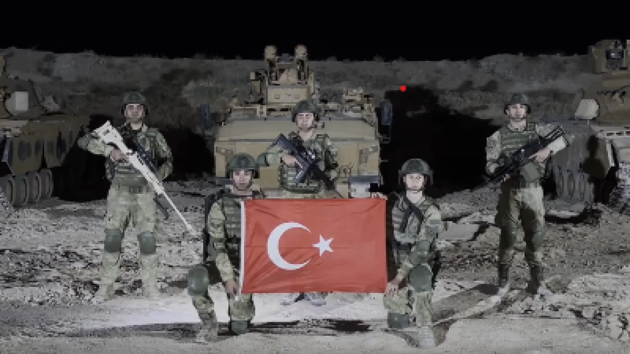Mehmetçik'ten Filenin Sultanları'na duygulandıran selam