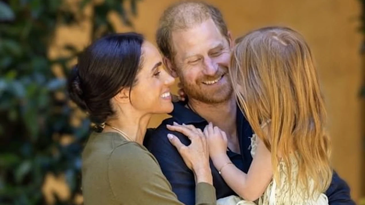 Prens Harry ve Meghan, kızlarının doğum gününü bu fotoğrafla kutladı