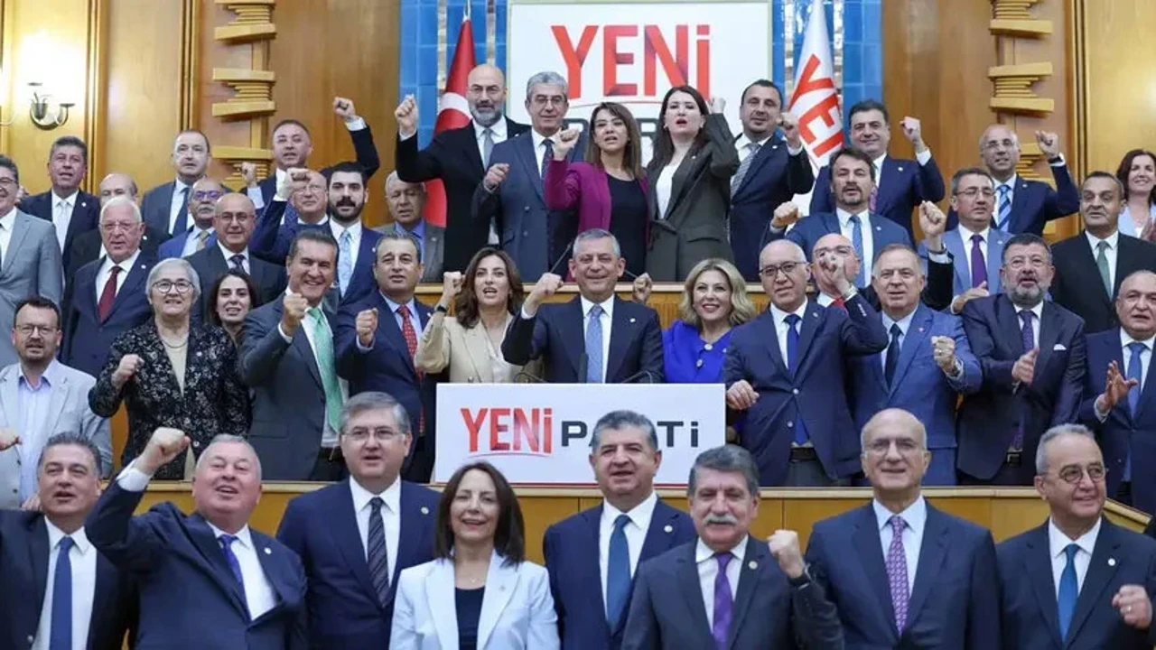 Yeni Parti'de büyükşehir gelişmesi: 'Yarın göreceksiniz'