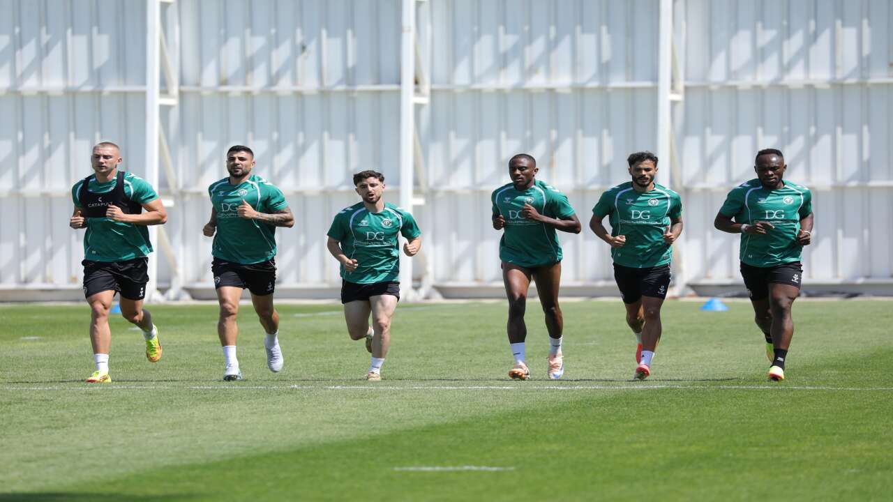 Konyaspor'da yeni sezon mesaisi! Güne çift antrenmanla başladılar