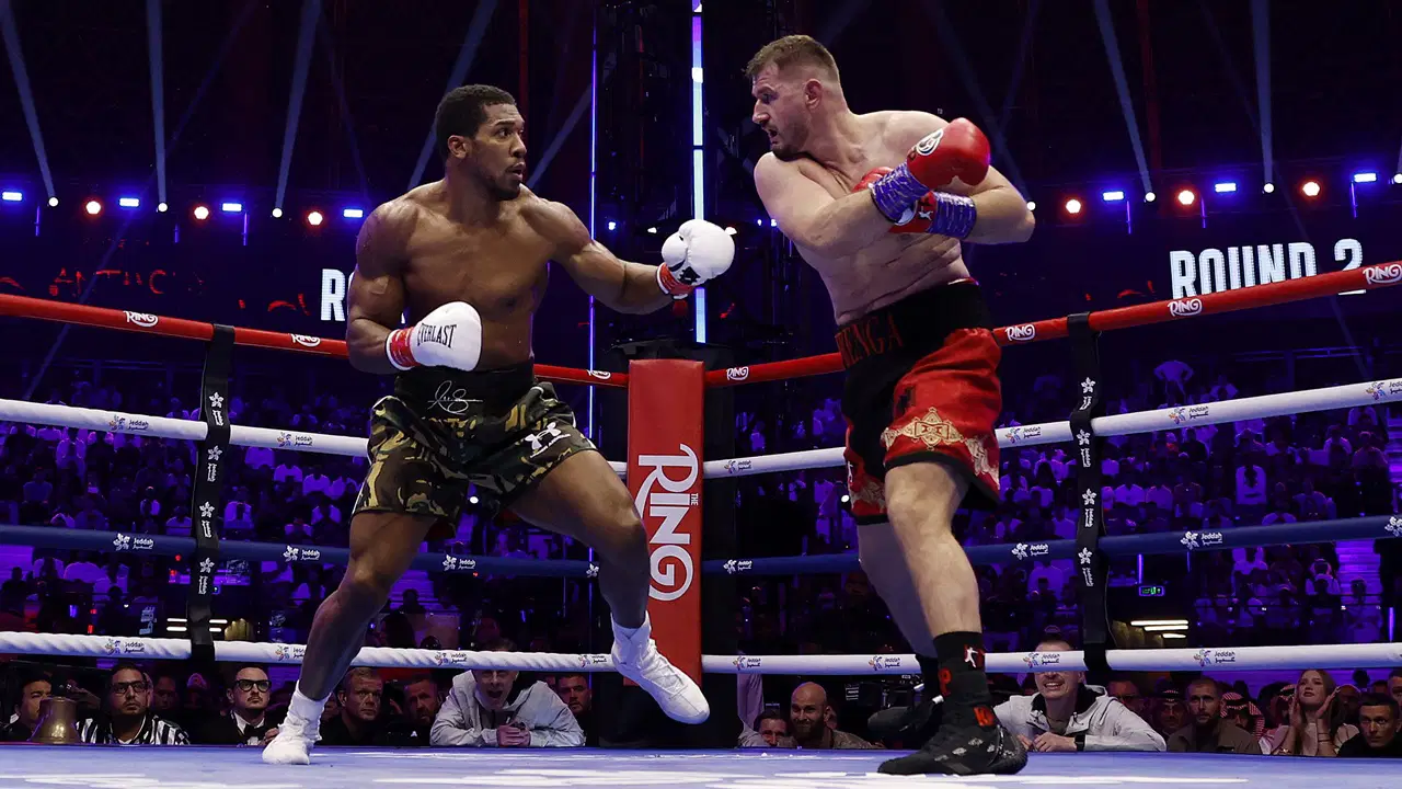 Anthony Joshua'dan ringlere efsane geri dönüş