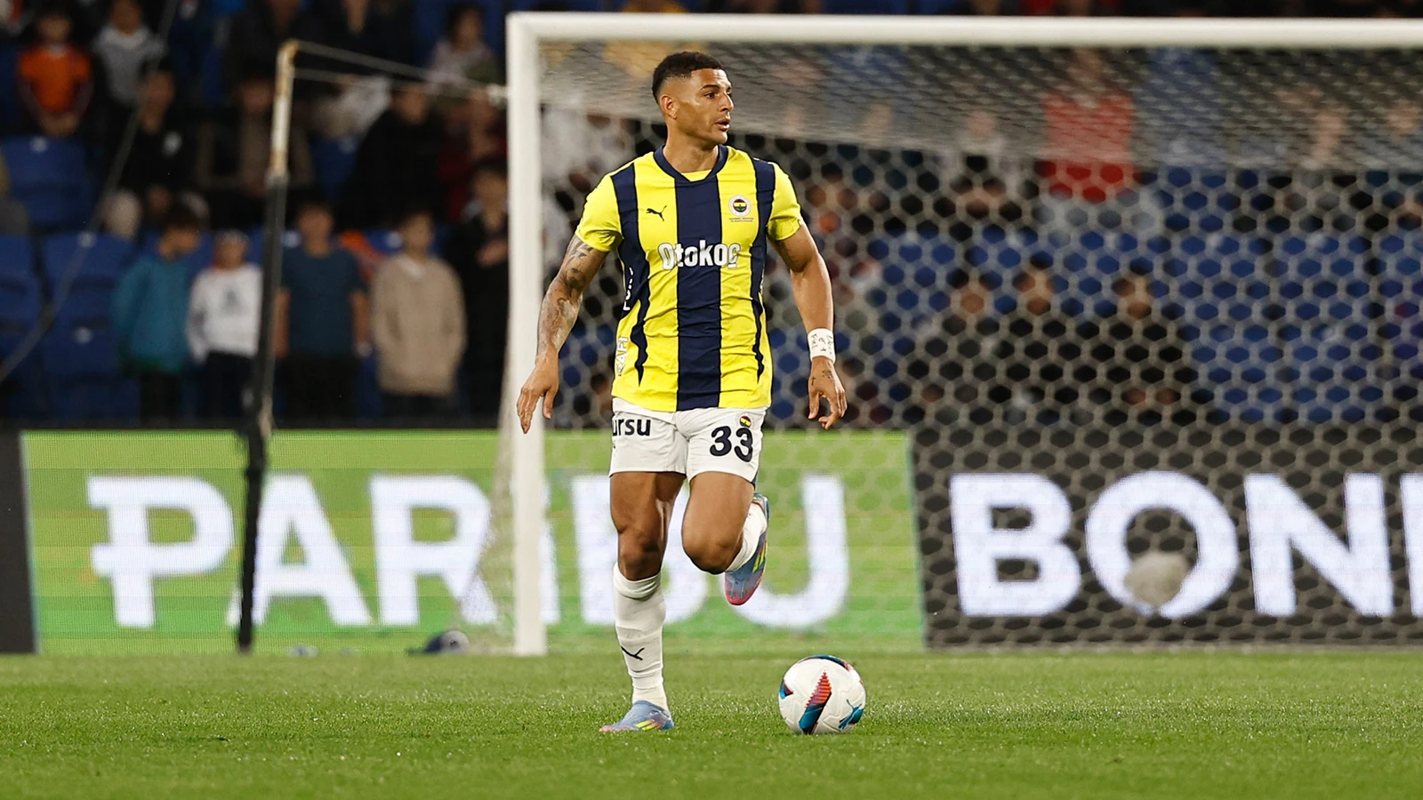 Fenerbahçe'de Diego Carlos sezon öncesi sağlık kontrollerine gelmedi
