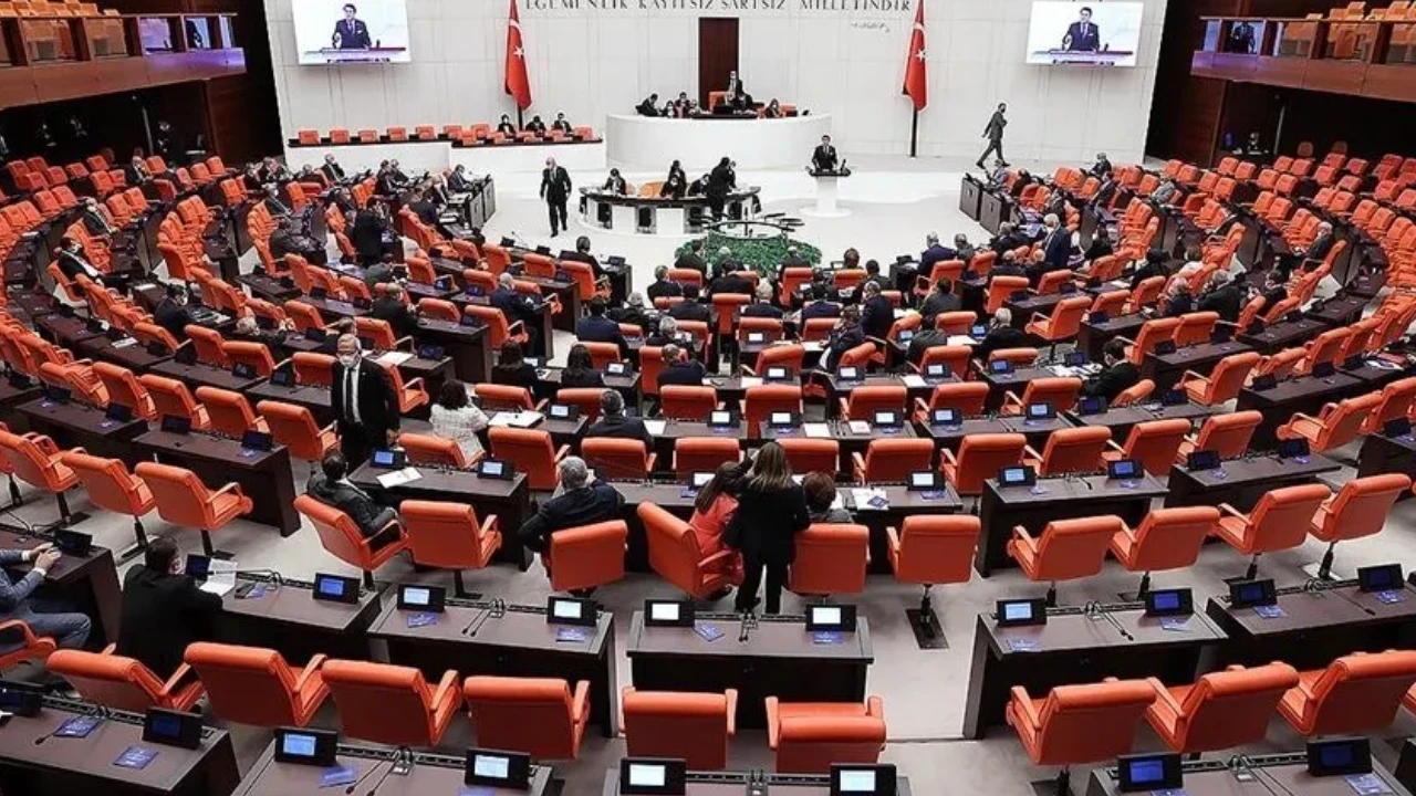 12. Yargı Paketi Meclis'te onaylandı mı, TBMM'de kabul edildi mi? Yeni yargı paketi son durum...