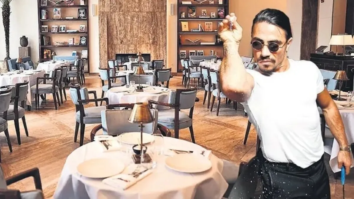 Meksika’da Nusret Gökçe’ye dev sevgi seli! Türkleri çok seviyoruz diyerek kapıda kuyruk oldular!