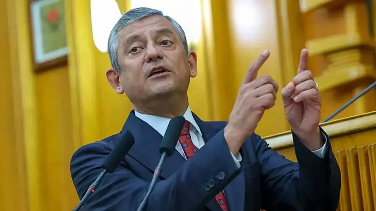 Özgür Özel MYK'sını topladı
