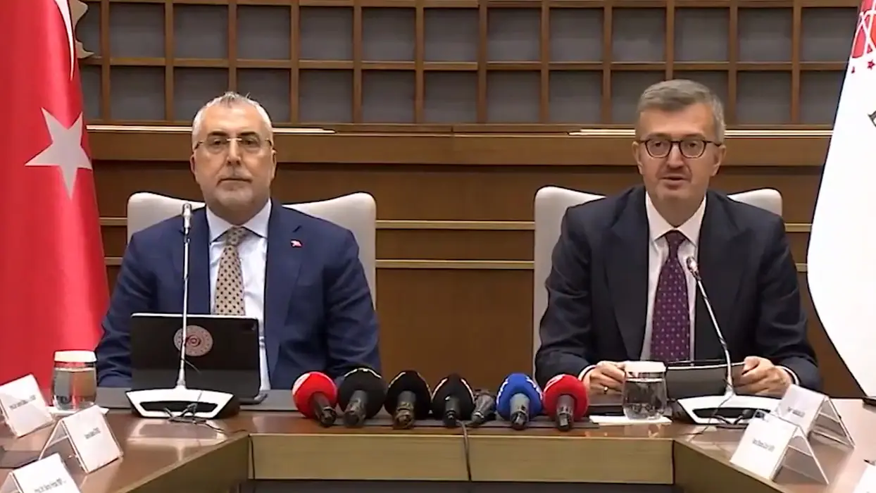BİK ve İŞKUR arasında imza! Duran: Gazetelerde işbaşı eğitim programları düzenlenecek