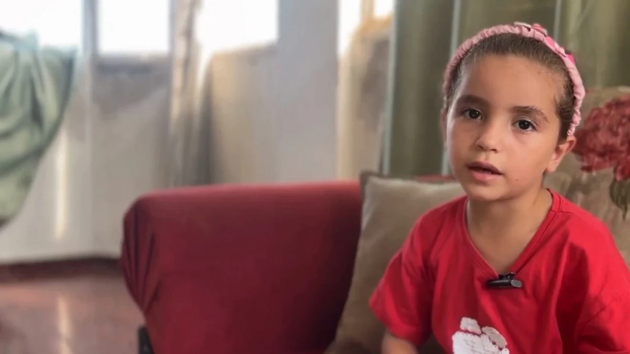 Gazze'de bir çocuk daha hayata küstü! Aylarca çektiği videolarla annesi için yardım istemişti