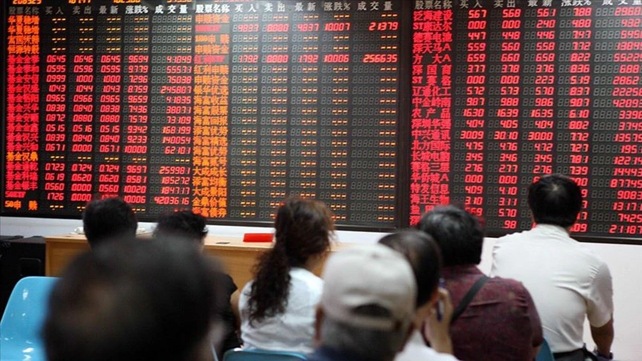 Çin ve Hong Kong borsaları son iki ayın en düşük seviyelerinden kapandı