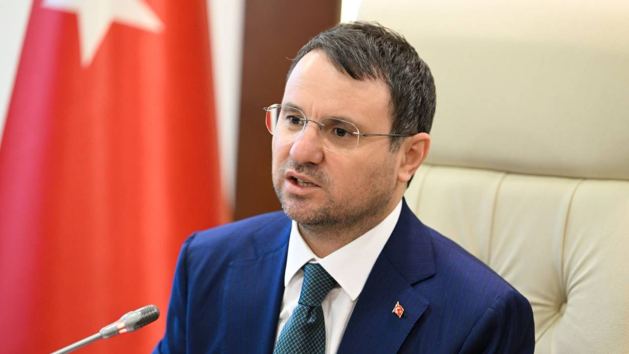 Bakan Gürlek'ten AP'nin yaptırım iddiasına yanıt: Türk yargısı ve şahsıma yönelik ideolojik, ön yargılı bir tutum