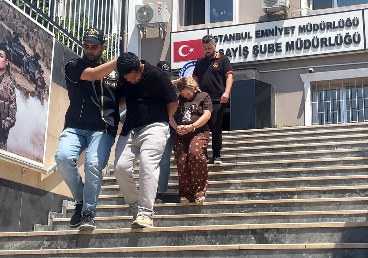 Markette çanta hırsızlığı kamerada
