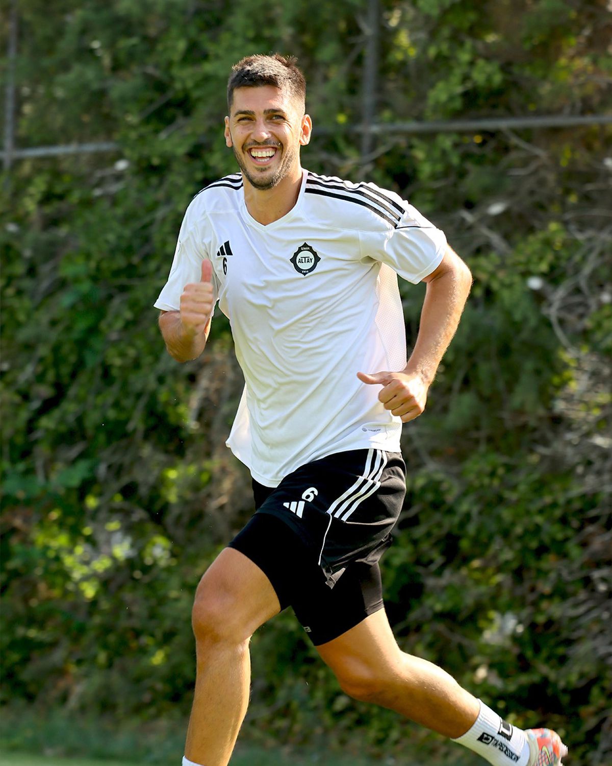Altay'da tecrübeli oyuncular beklemede
