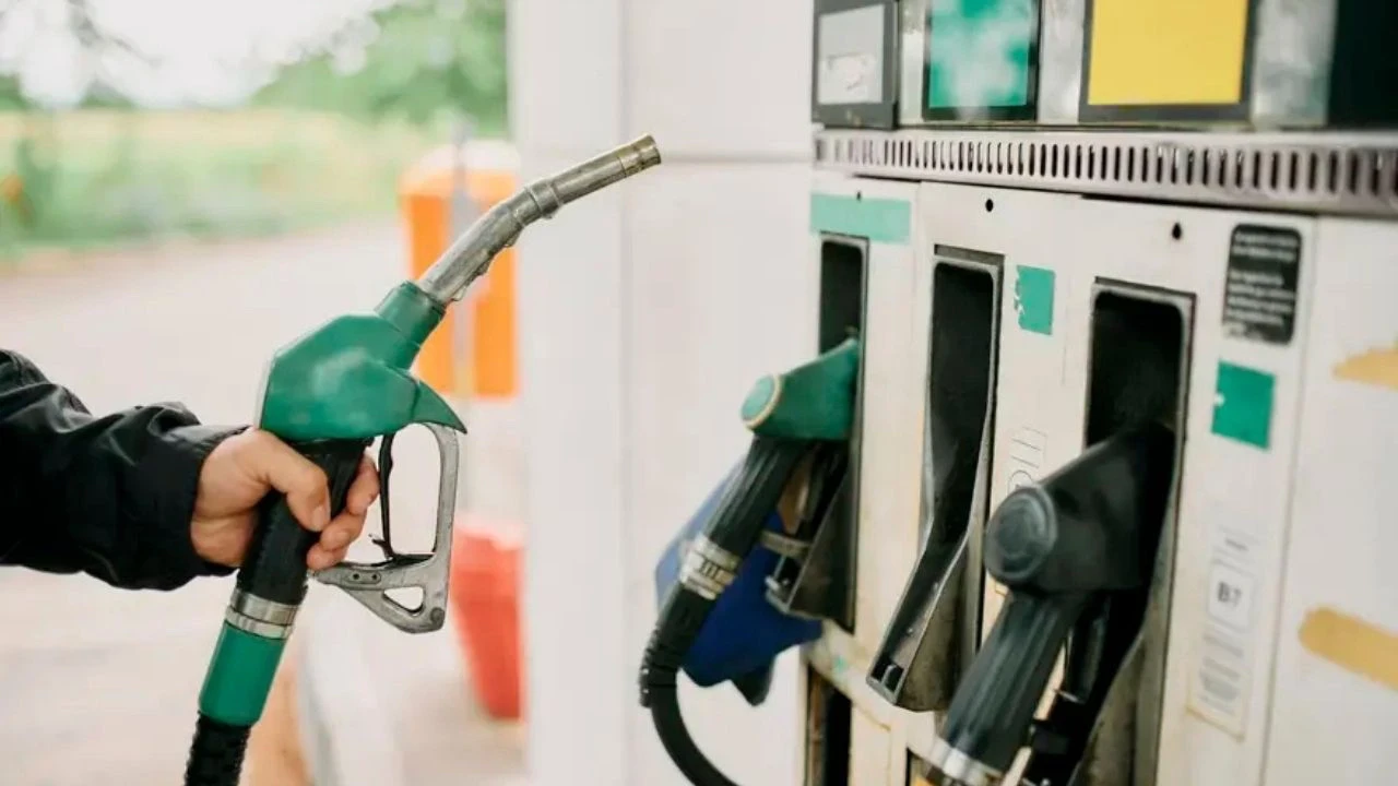 Benzin ve motorine zam kapıda! Akaryakıta zam gelecek mi? Güncel fiyatlar...