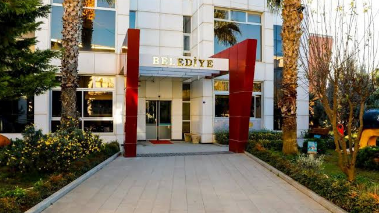 Seferihisar Belediyesi soruşturması: 1 kişi daha gözaltına alındı