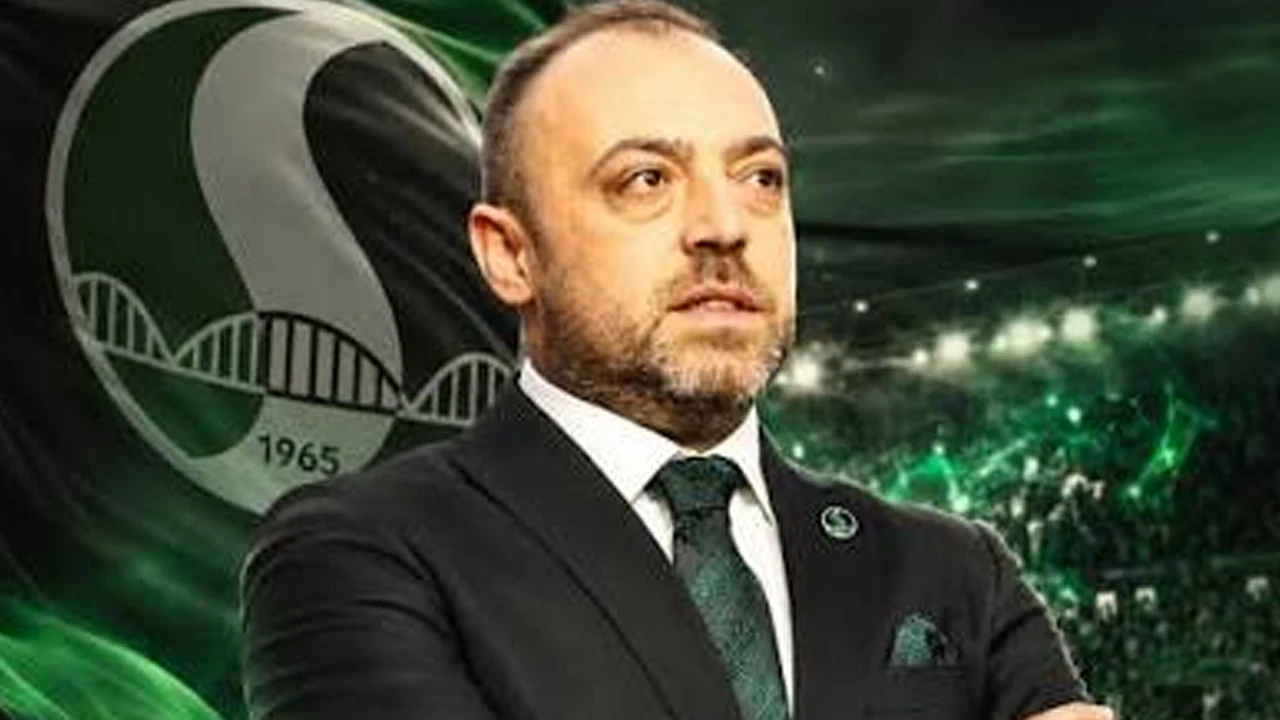 Sakaryaspor Kulübünde Enes Zengin tekrar başkan seçildi