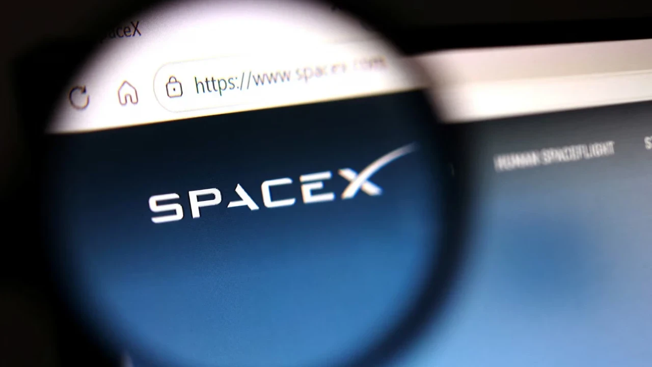 SpaceX ve Google arasında bulut hizmeti anlaşması imzalandı