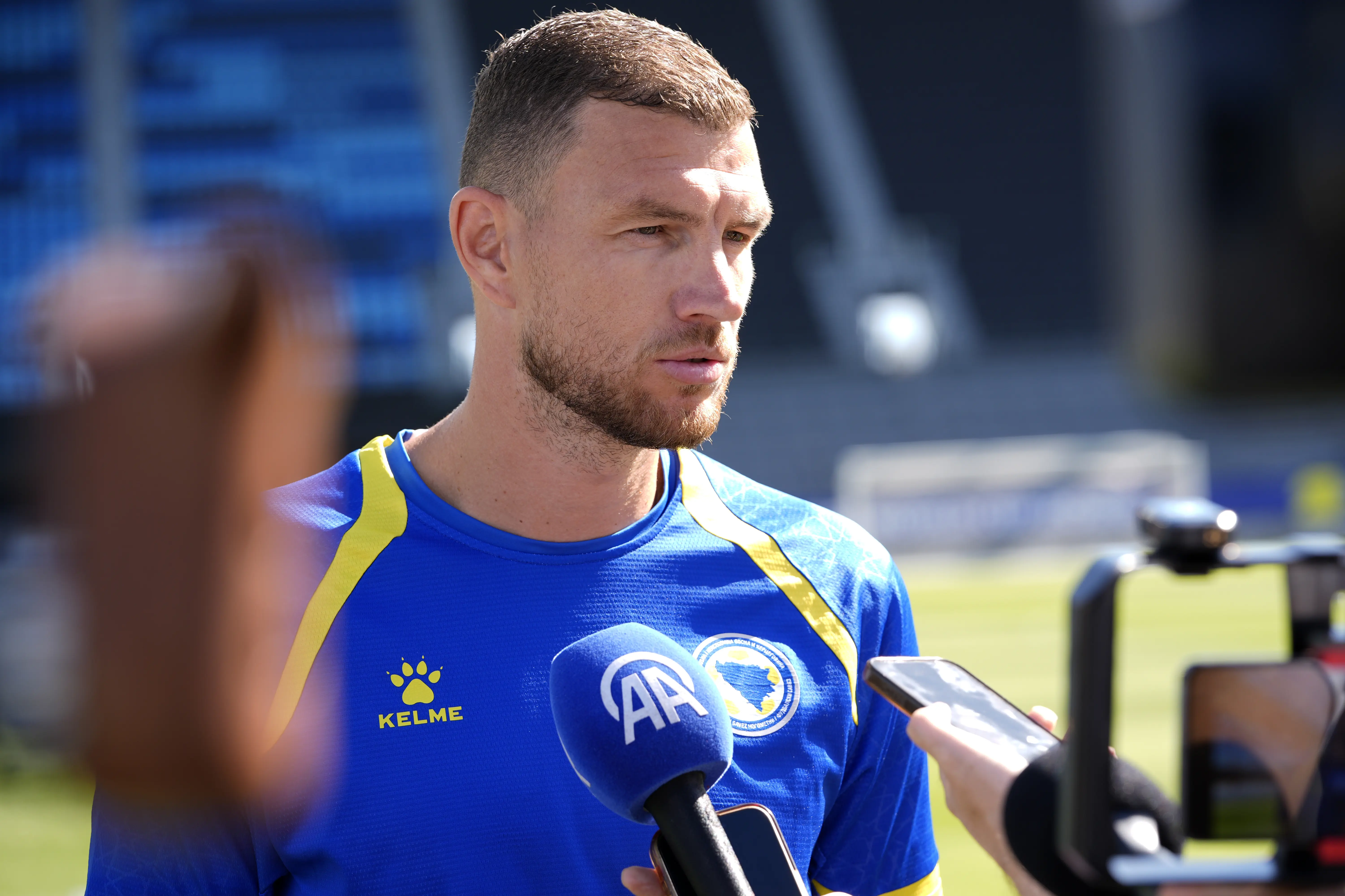Edin Dzeko için yeni sözleşme yolda