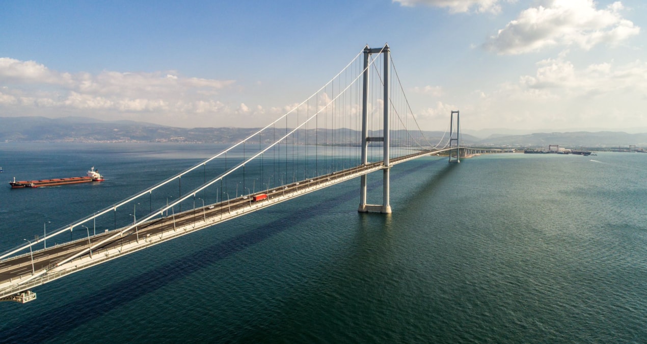 Otoyol ve köprü ücretlerine zam geldi: İşte yeni geçiş ücretleri...