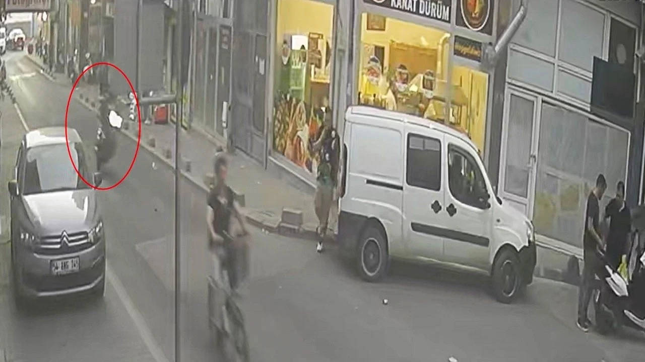 Tek teker dehşeti kamerada! Yaya ezilmekten kıl payı kurtuldu